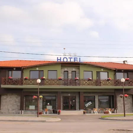 Dragoman Hotel 3*